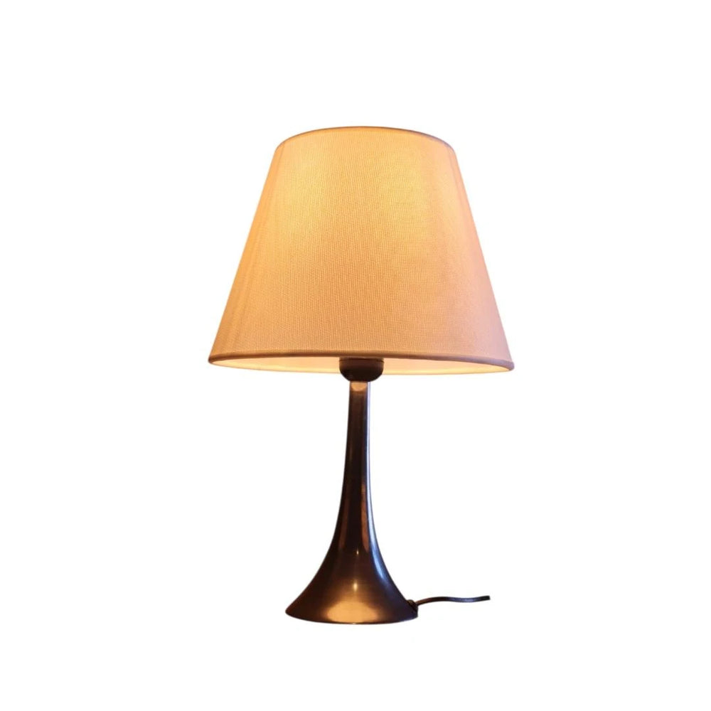 Абажур с метална стойка